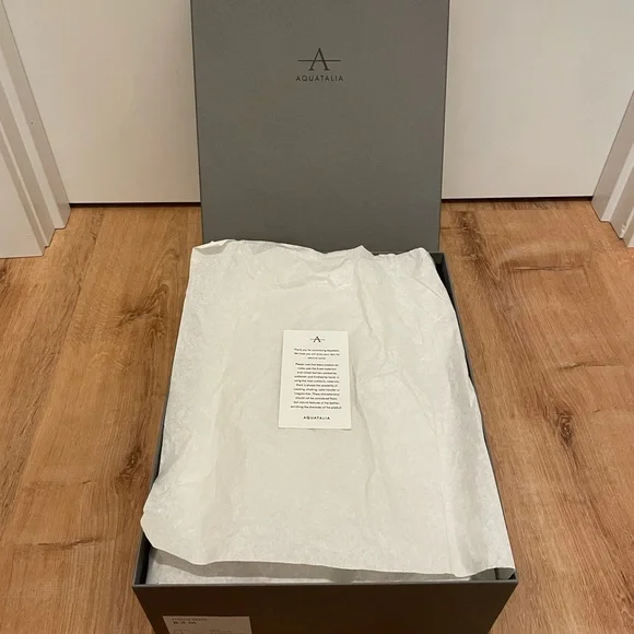 Aquatalia Fuoco Ankle Boots in Sage Suede Size 38.5/8.5 with Box and Dust Bag - Picture 6 of 7